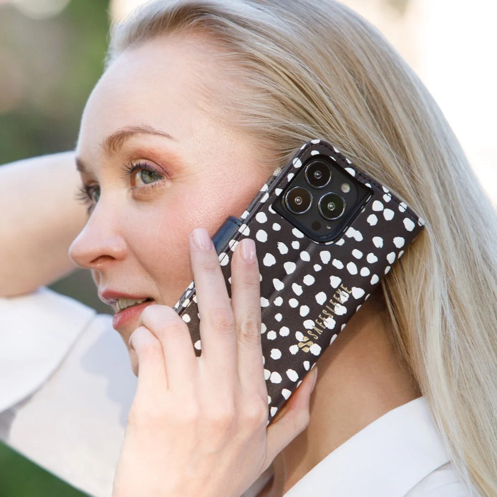 SafeSleeve Detachable for iPhone 11 - Image 39
